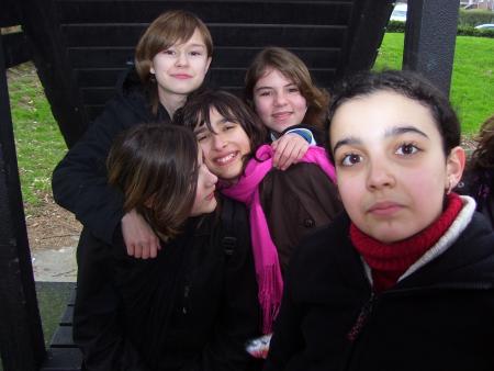 Encor cette tribu de folles