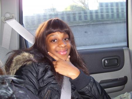 Jenni qui se met a poser