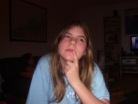 Isaline en mode Pensive
